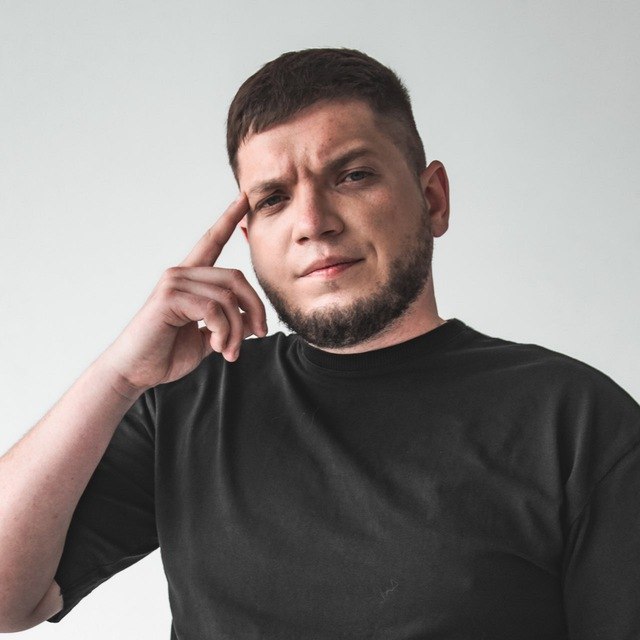 Богдан Романенко